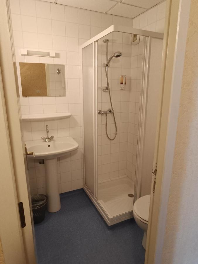 Chambre Chez Marie Et Didier 1 Minute A Pied Du Sanctuaire De ルルド エクステリア 写真