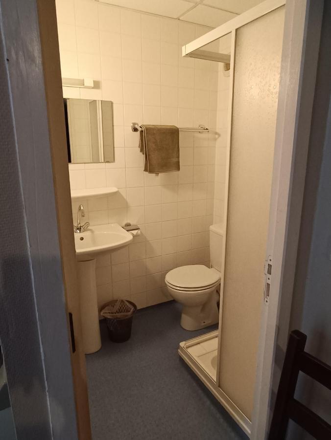 Chambre Chez Marie Et Didier 1 Minute A Pied Du Sanctuaire De ルルド エクステリア 写真