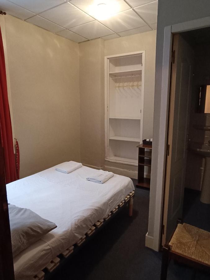 Chambre Chez Marie Et Didier 1 Minute A Pied Du Sanctuaire De ルルド エクステリア 写真